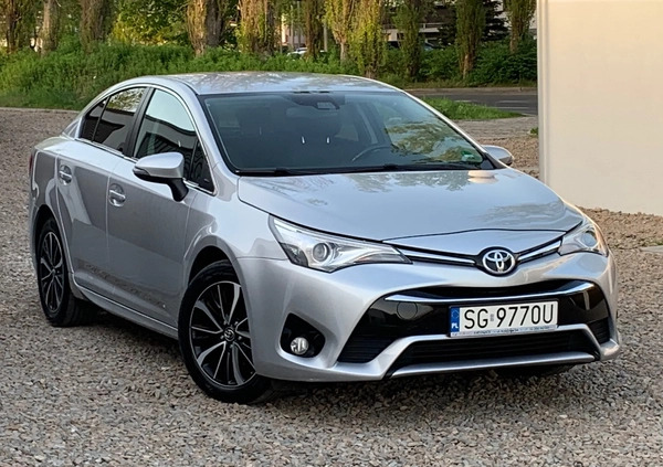 Toyota Avensis cena 59999 przebieg: 195123, rok produkcji 2018 z Będzin małe 277